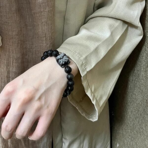 Obsidian Lion Wake Bracelet - Image 4