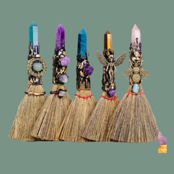 Natural Crystal Broom